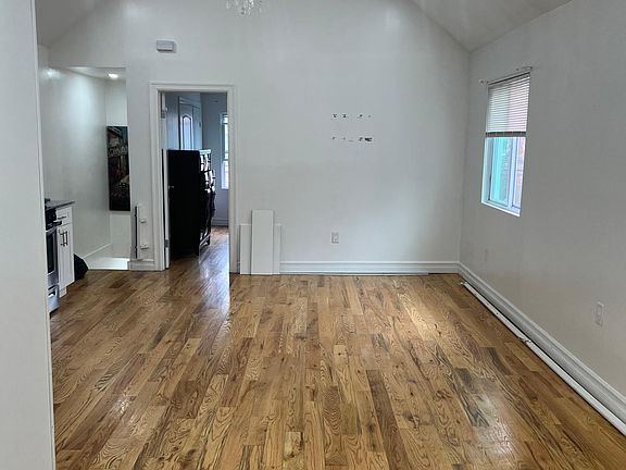 4th image of 21404 104th Ave