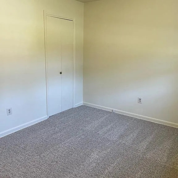 209 B S Shenandoah Ave #A — Photo 11
