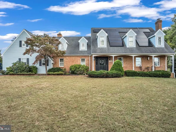 2242 Scotland Rd, Chambersburg, PA 17201