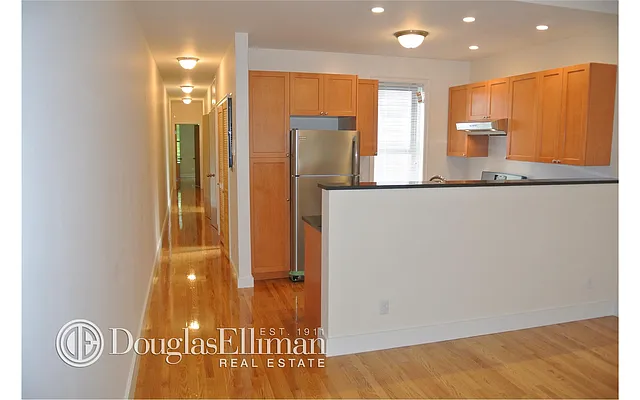 Rented by Douglas Elliman | media 23