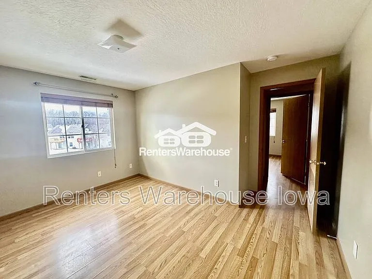 5924 Sutton Pl #10 — Photo 24