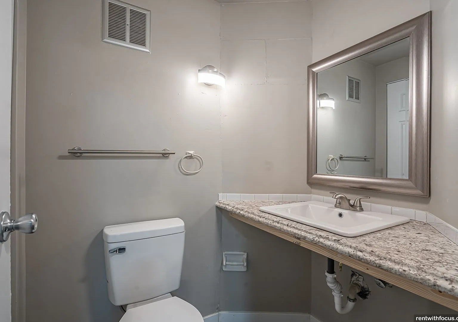 Apple Ridge Apartments — Photo 3