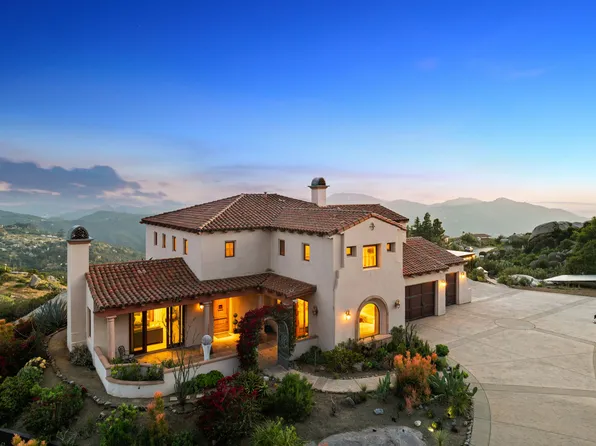 29115 Meadow Glen Way W, Escondido, CA 92026