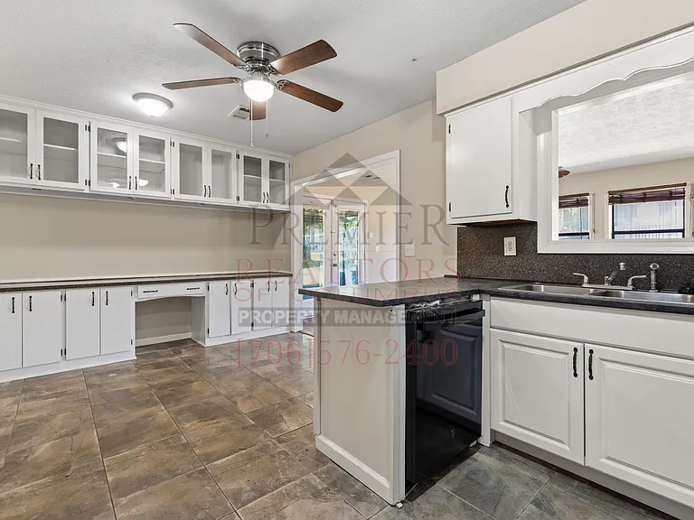 520 Asa Dr — Photo 23