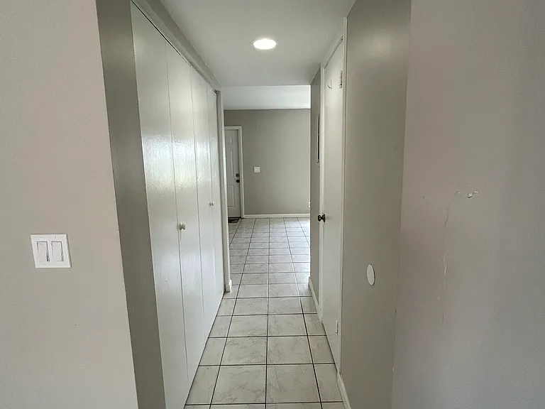 1840 SW 81st Ter #1 — Photo 6