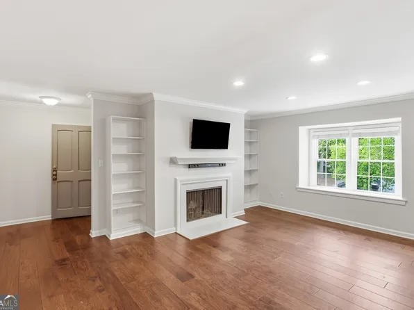 53 Chaumont Sq NW, Atlanta, GA 30327