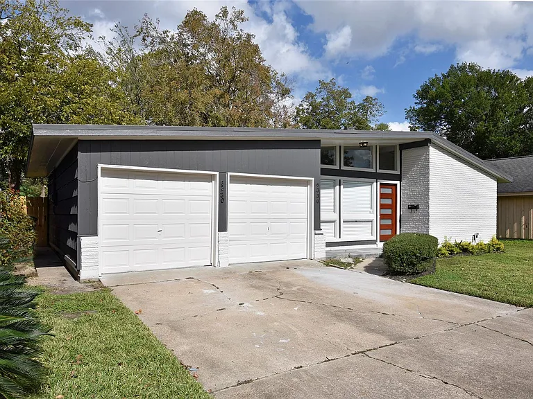 6330 Mobud Dr — Photo 2