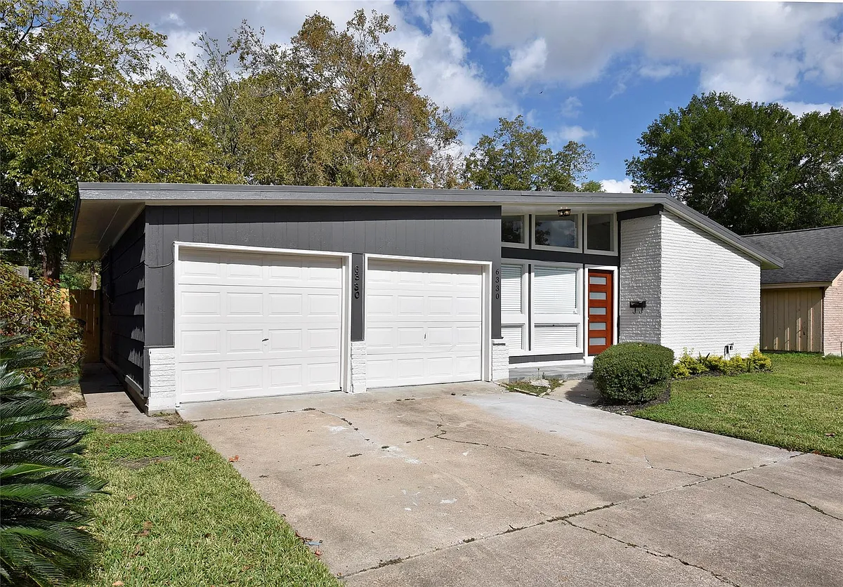 Building Photo - 6330 Mobud Dr
