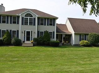 207 Paxton Rd, Spencer, MA 01562