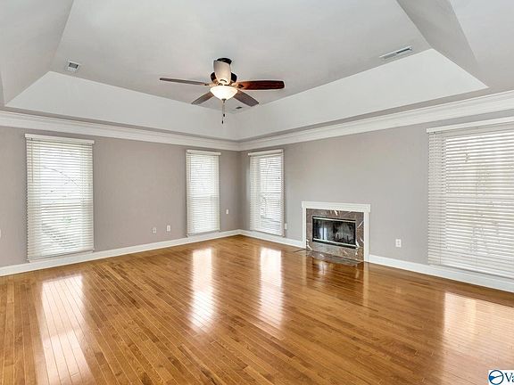 2nd image of 142 Kensington Dr