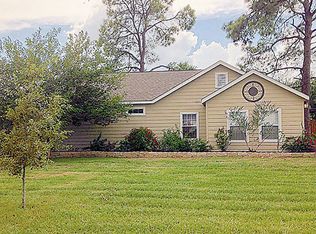 505 Glen Flora Rd, Eagle Lake, TX 77434