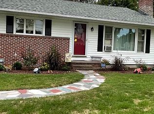 55 Maple Ter, Westfield, MA 01085