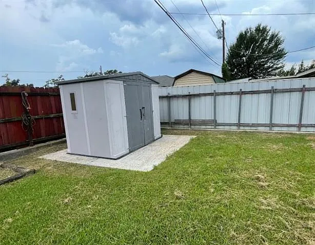 3 bed, 1.5 bath, 1134 sqft, $1,750 — Photo 4