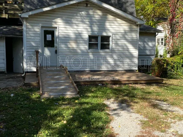 210 Whitlock Ave APT B, Crawfordsville, IN 47933