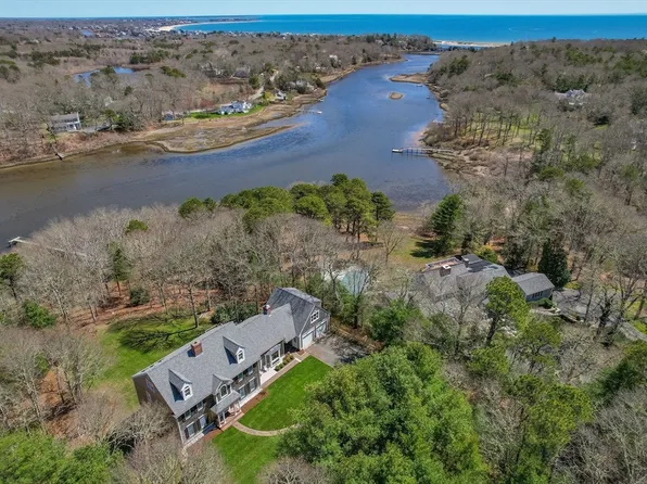 290 Starboard Ln, Barnstable, MA 02630