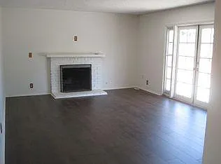 1 bed, 1352 sqft, $1,500 — Photo 3