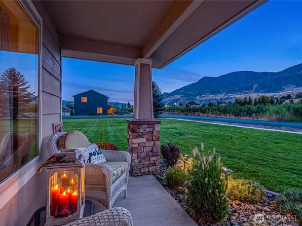174 Sweetheart Lane, Malaga, WA 98828