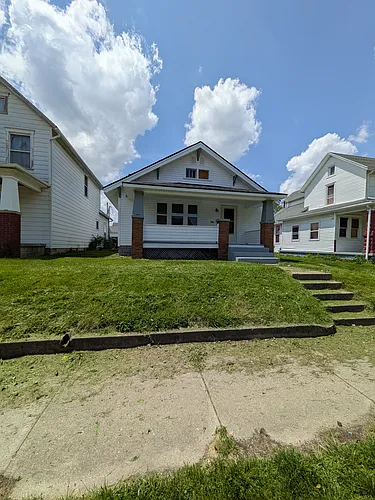 305 N Belmont Ave Photo 1