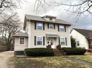 318 College Ave, Carlinville, IL 62626