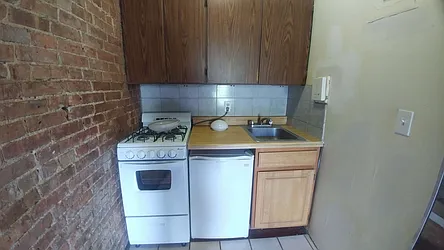 Rented by Guidance Realty Corp.