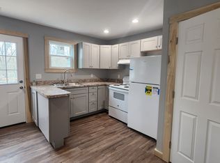 130 Starr Dr #B, Nelsonville, OH 45764