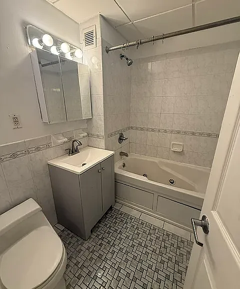 21 Maiden Ln #3B — Photo 17