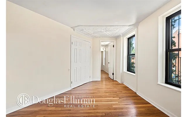 Rented by Douglas Elliman | media 27