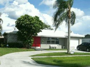 452 Palo Alto Dr, Palm Springs, FL 33461