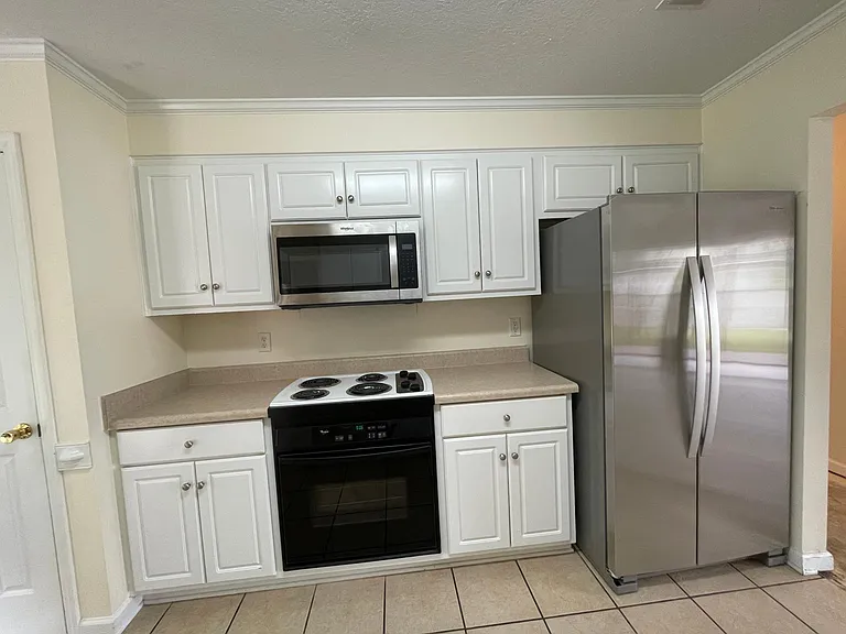 307 Starling Dr — Photo 8