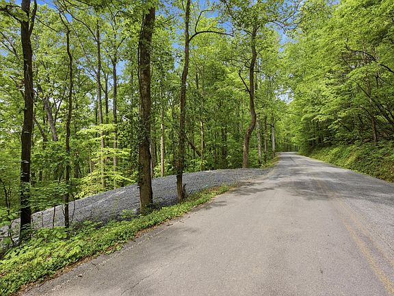 2nd image of 168 County Rd