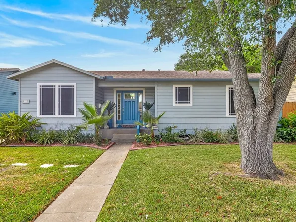 4910 Waltham Dr, Corpus Christi, TX 78411
