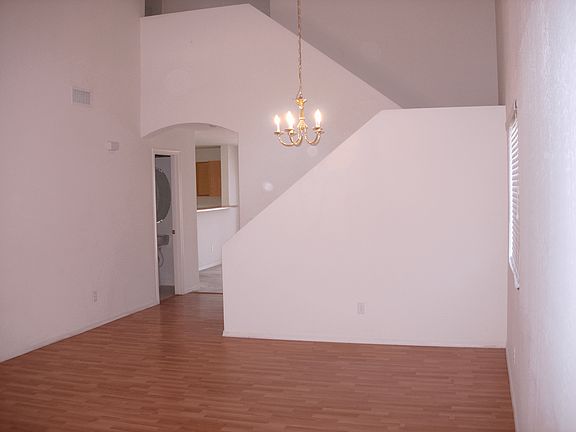 Dining Area & Stairs