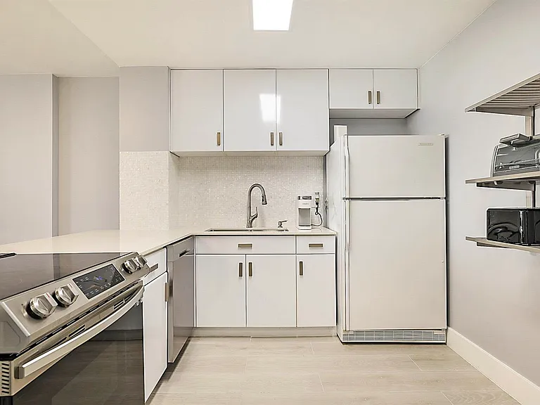 2121 N Ocean Blvd #1103W — Photo 16