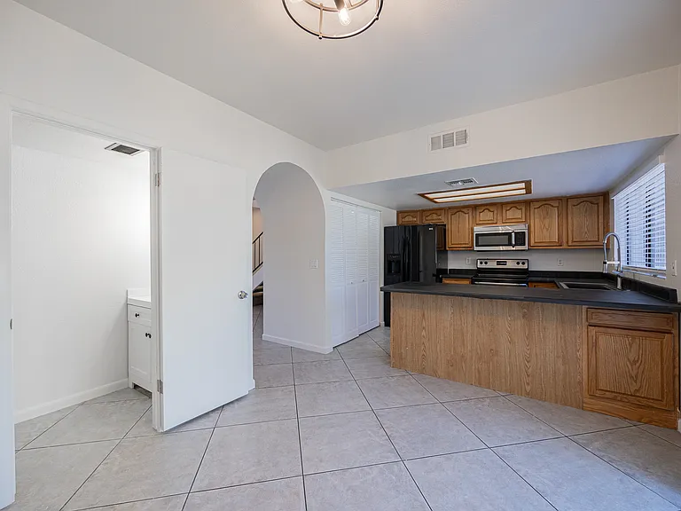 7801 N 44th Dr #1030 — Photo 9