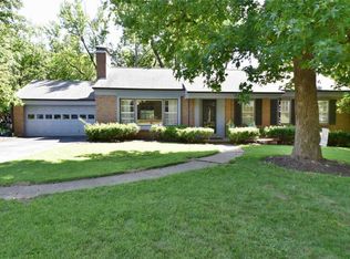 19 Spoede Hills Dr, Saint Louis, MO