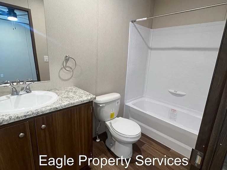 140 Springfield Dr — Photo 15