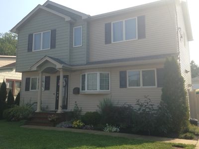 2 Richard Ave, Merrick, NY, 11566