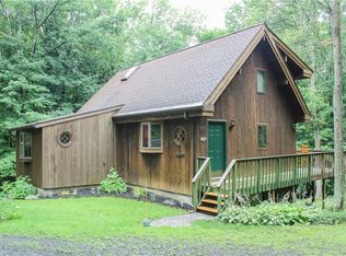 1413 Berry Rd, La Fayette, NY 13084