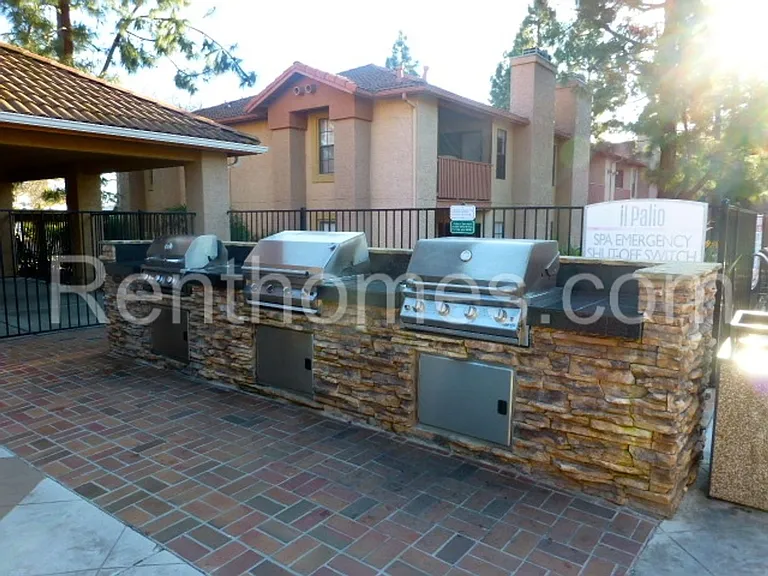 12051 Alta Carmel Ct #199 — Photo 11