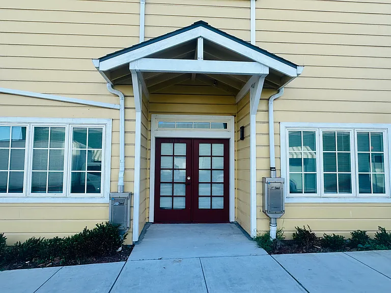301 Grand Ave #106 — Photo 1