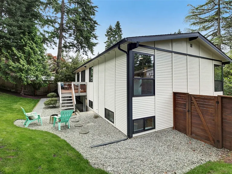 9602 167th Ave NE — Photo 1