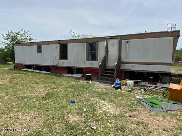 127 Crystal Lane, Autryville, NC 28318