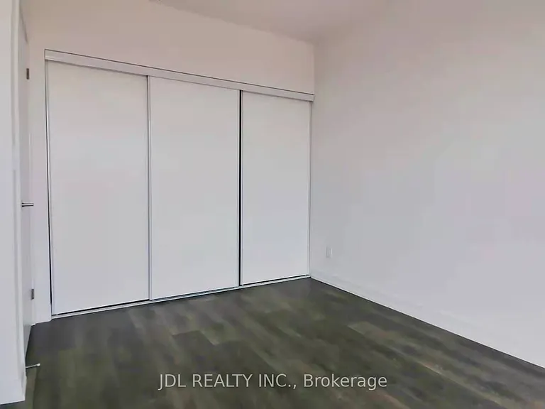 159 Wellesley St E #1505 — Photo 5