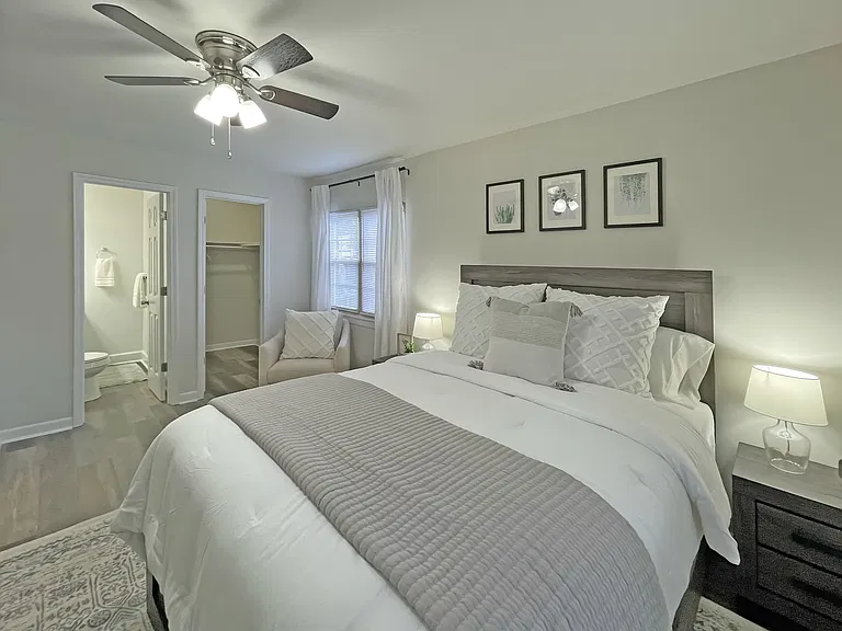 Eastbrook & Village Green Apartments — Photo 4