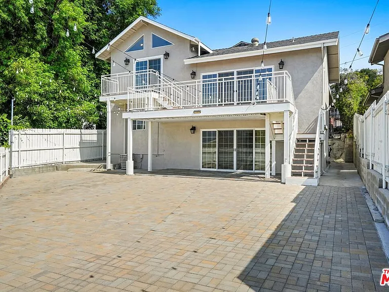 2910 Santa Carlotta St — Photo 38
