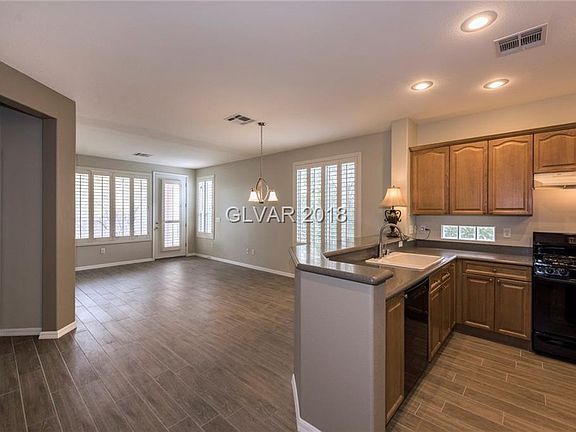 3rd image of 4636 Regalo Bello St