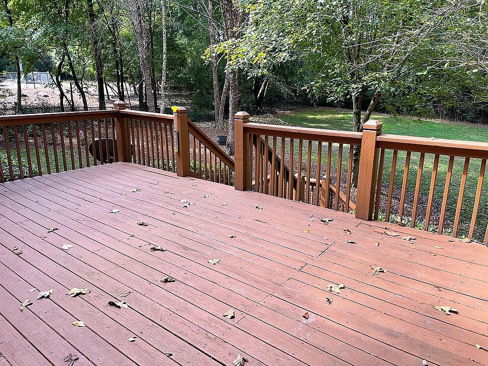 2nd image of 249 Saddlebrook Dr
