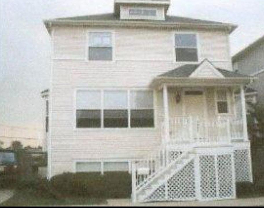 1st image of 4301 N Kolmar Ave