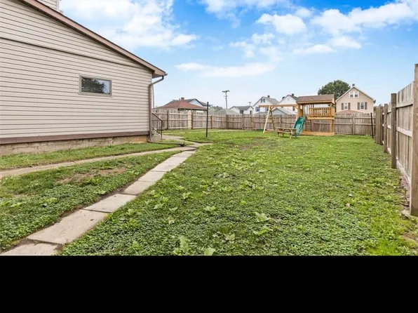 211 Lloyd Ave, Latrobe, PA 15650