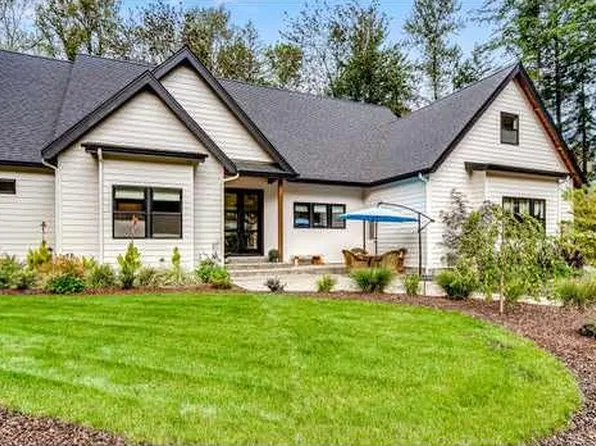 42613 Deerhorn Rd, Anytown, OR 97478